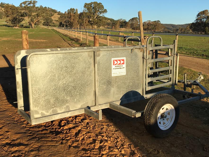 Arrow portable sheep yards with drafting race Livestock Equipment